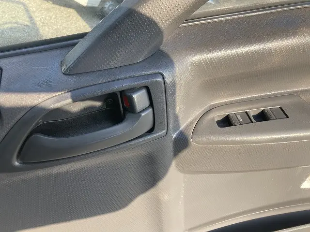 いすゞ フォワード SKG-FSR90S2(2WD)の写真32