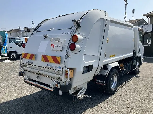 いすゞ エルフ TPG-NMR85N(2WD)の写真8