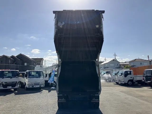 いすゞ エルフ TPG-NMR85N(2WD)の写真14