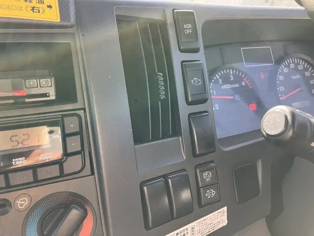 いすゞ エルフ TPG-NMR85N(2WD)の写真30