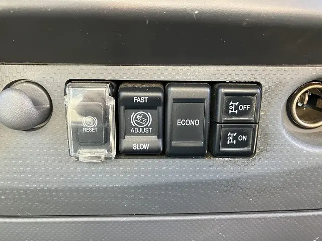 いすゞ エルフ TPG-NMR85N(2WD)の写真31