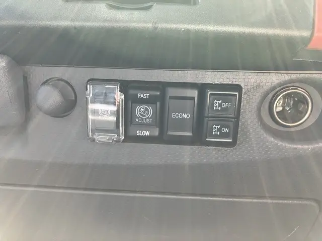 いすゞ エルフ TPG-NMR85N(2WD)の写真31