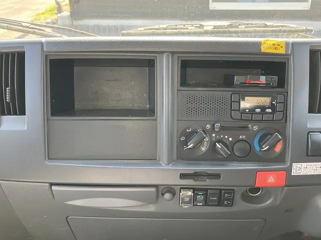 いすゞ エルフ TPG-NMR85N(2WD)の写真35