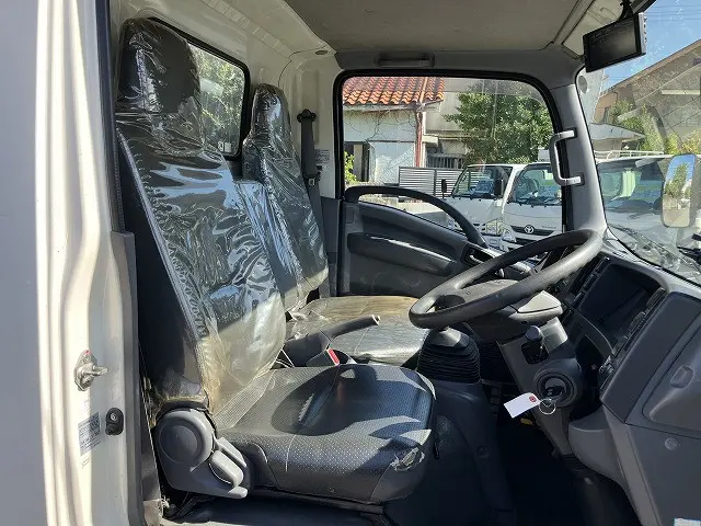 いすゞ エルフ TPG-NMR85N(2WD)の写真37
