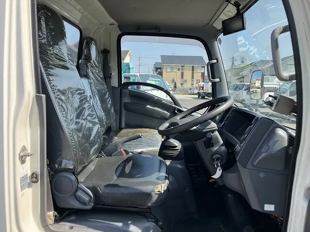 いすゞ エルフ TPG-NMR85N(2WD)の写真37