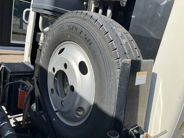 いすゞ エルフ TPG-NMR85N(2WD)の写真42