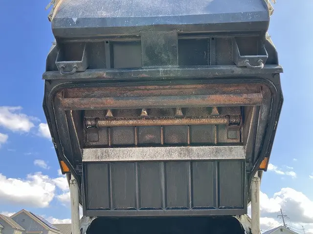 三菱 キャンター TPG-FEA50(2WD)の写真17