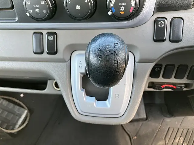 三菱 キャンター TPG-FEA50(2WD)の写真40