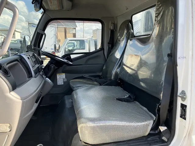 三菱 キャンター TPG-FEA50(2WD)の写真43