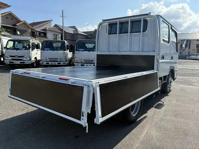 三菱 キャンター 2RG-FBA20(2WD)の写真15