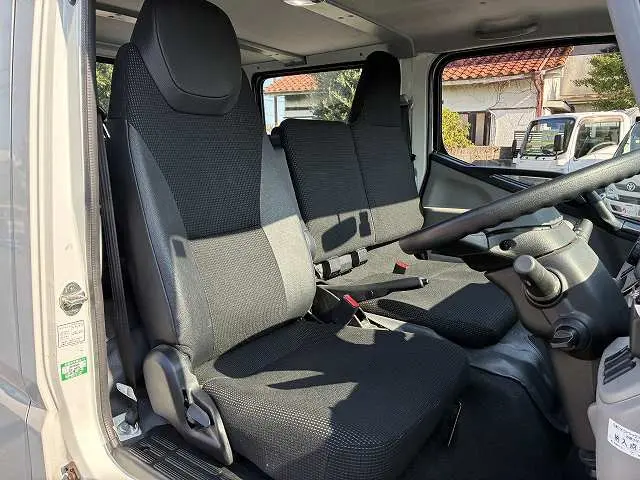 三菱 キャンター 2RG-FBA20(2WD)の写真38