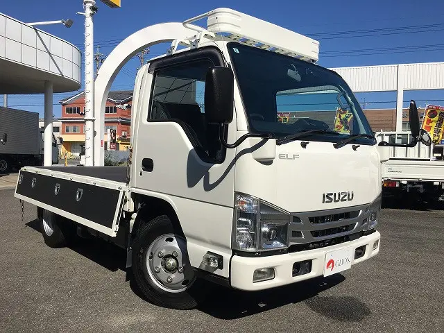 いすゞ エルフ 2RG-NKR88A(2WD)の写真10