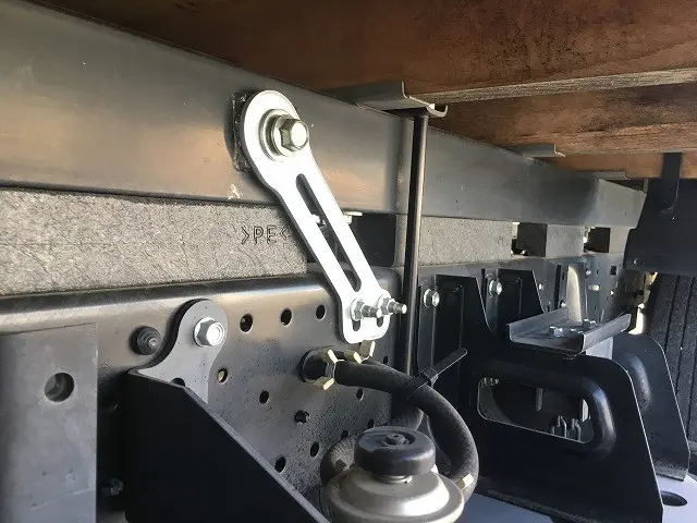 いすゞ エルフ 2RG-NKR88A(2WD)の写真38