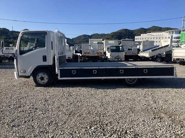 いすゞ エルフ BKG-NPR85AN(2WD)の写真11