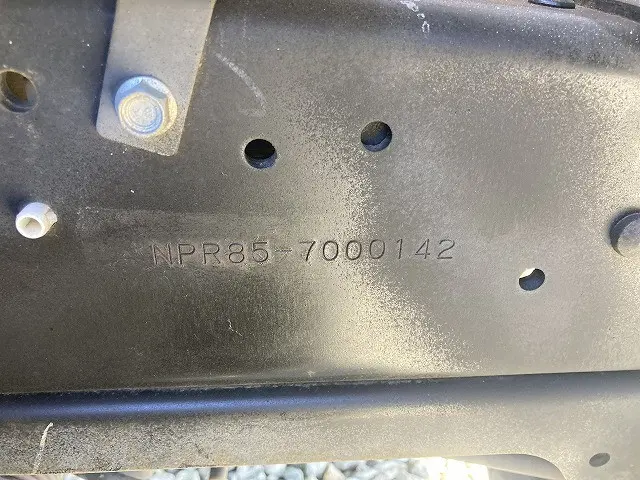 いすゞ エルフ BKG-NPR85AN(2WD)の写真18