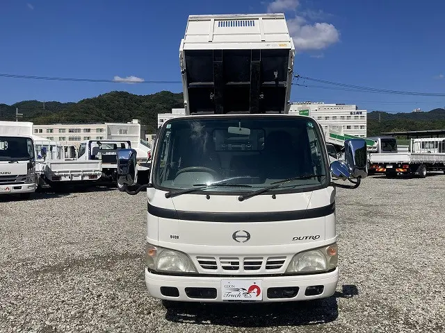 日野 デュトロ PB-XZU311T(2WD)の写真2