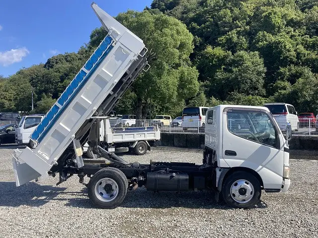 日野 デュトロ PB-XZU311T(2WD)の写真5