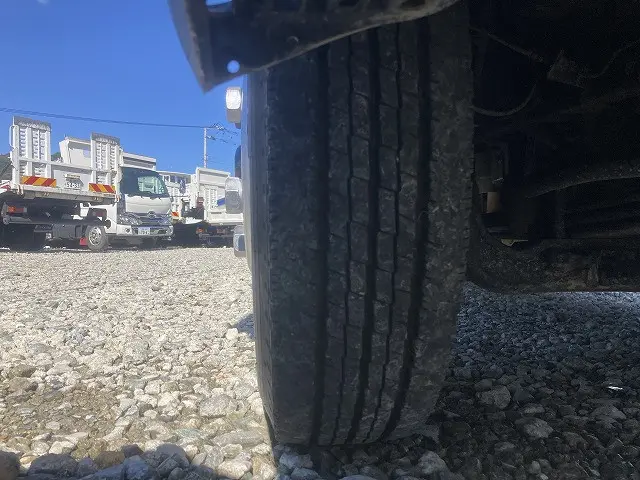 日野 デュトロ PB-XZU311T(2WD)の写真28