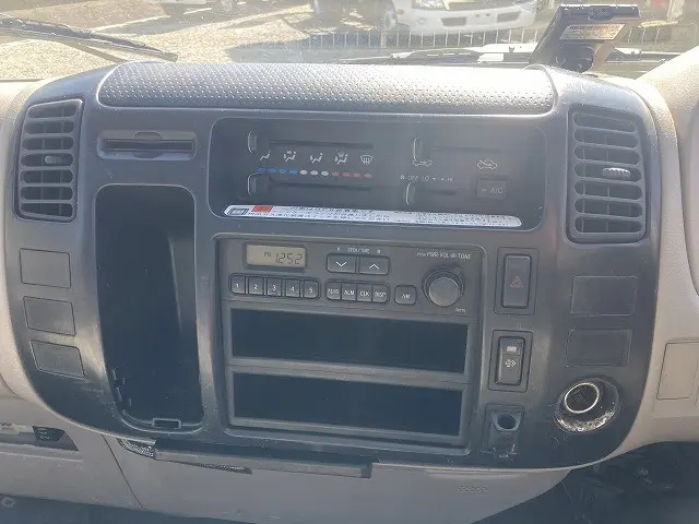 日野 デュトロ PB-XZU311T(2WD)の写真40