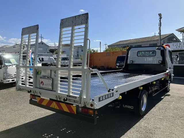 三菱 キャンター 2PG-FEB80(2WD)の写真8