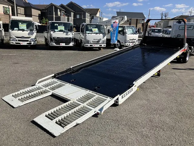 三菱 キャンター 2PG-FEB80(2WD)の写真13