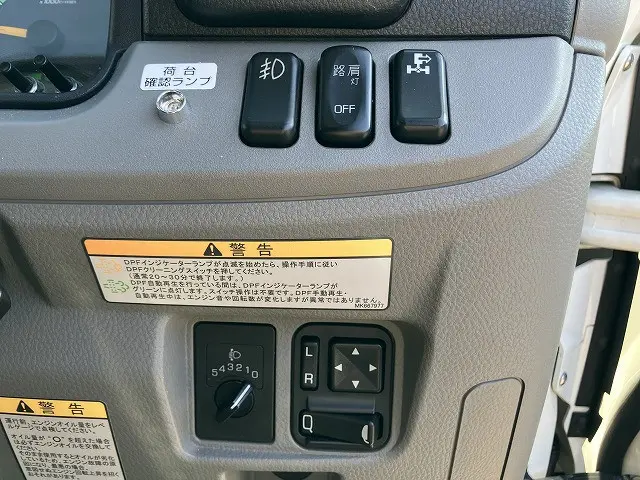 三菱 キャンター 2PG-FEB80(2WD)の写真36