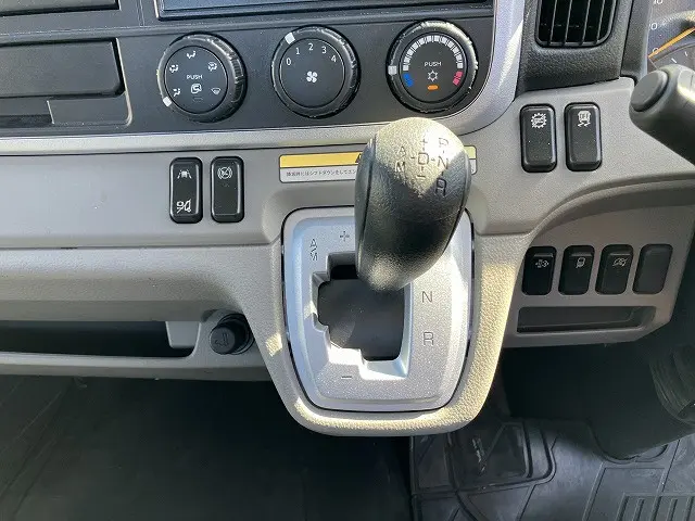 三菱 キャンター 2PG-FEB80(2WD)の写真41