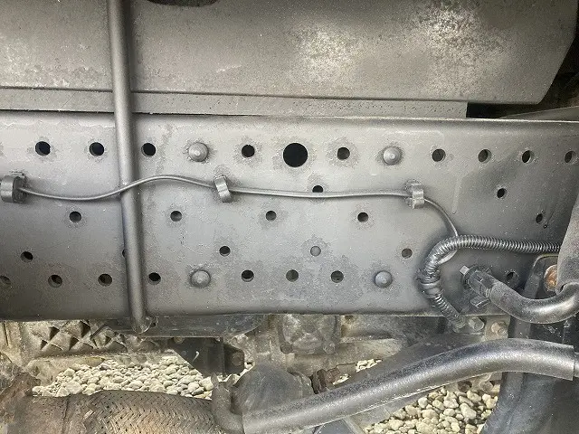 いすゞ エルフ BDG-NKR85A(2WD)の写真34