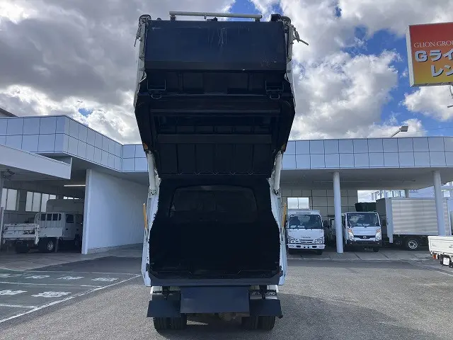 三菱 キャンター TKG-FEA50(2WD)の写真15