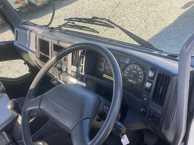 いすゞ フォワード TKG-FRR90S1(2WD)の写真21