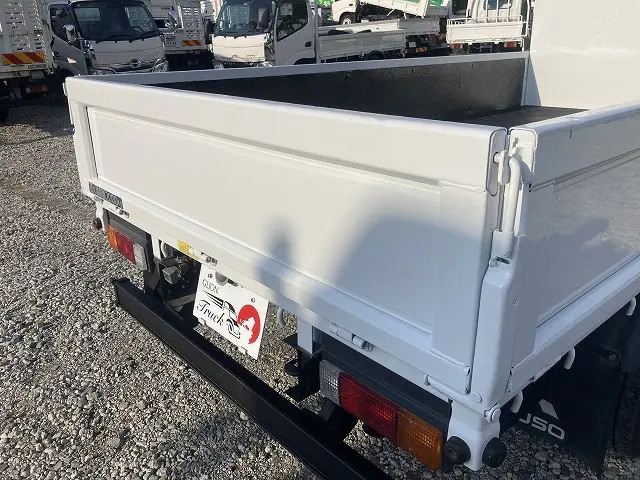 三菱 キャンター 2RG-FBA20(2WD)の写真20