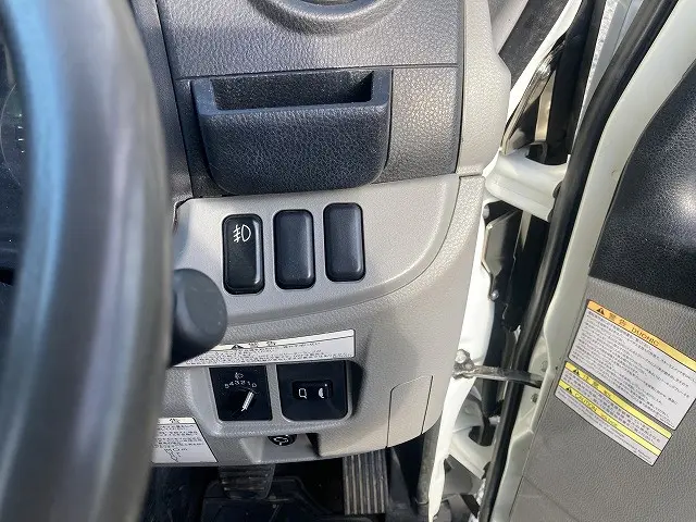 三菱 キャンター 2RG-FBA20(2WD)の写真27