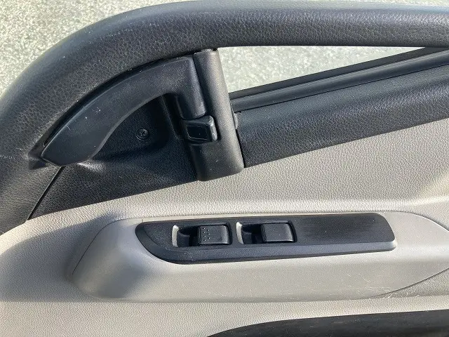 三菱 キャンター 2RG-FBA20(2WD)の写真28