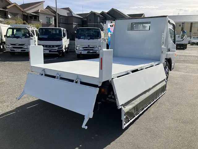 三菱 キャンター 2PG-FBA60(2WD)の写真22