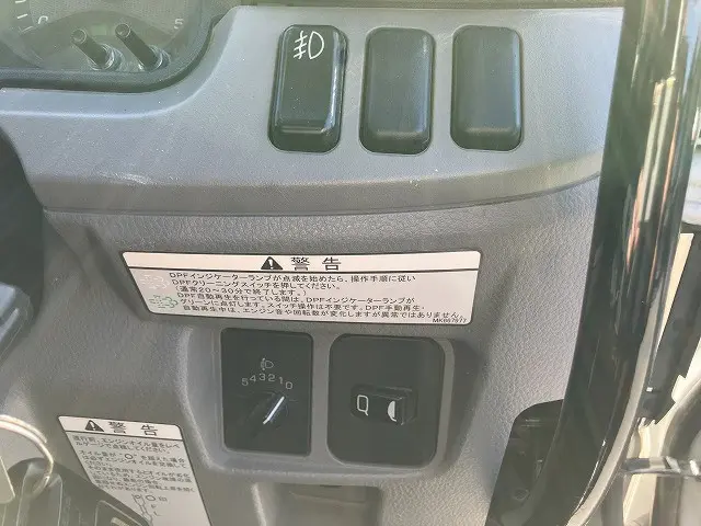 三菱 キャンター 2PG-FBA60(2WD)の写真37