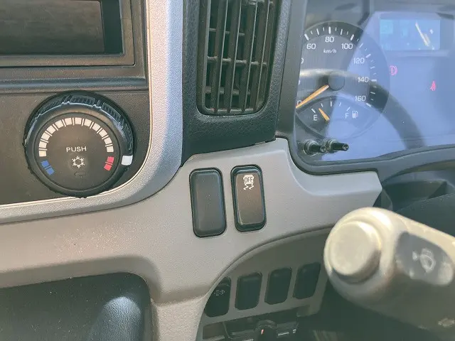 三菱 キャンター 2PG-FBA60(2WD)の写真39