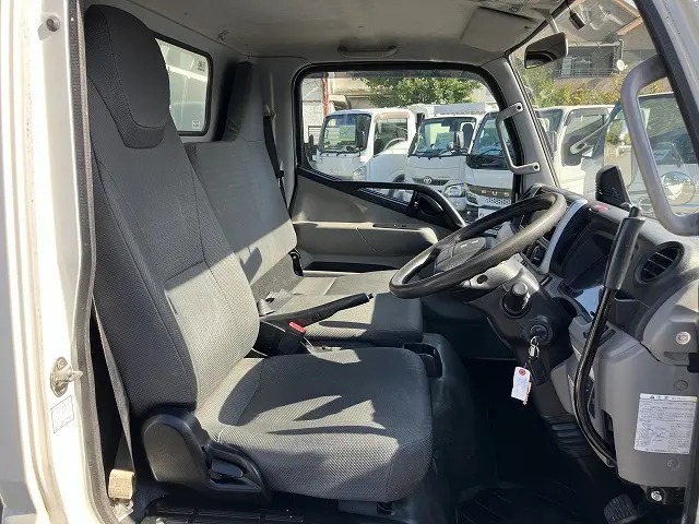三菱 キャンター 2PG-FBA60(2WD)の写真44
