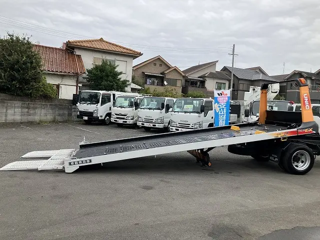 いすゞ エルフ TRG-NPR85AN(2WD)の写真10