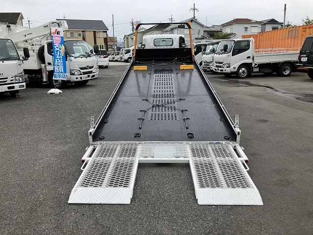 いすゞ エルフ TRG-NPR85AN(2WD)の写真12