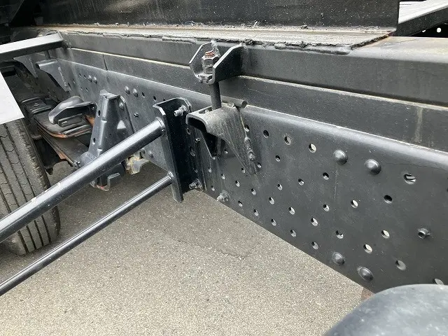 いすゞ エルフ TRG-NPR85AN(2WD)の写真21