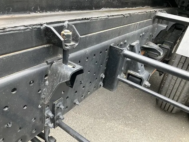 いすゞ エルフ TRG-NPR85AN(2WD)の写真22