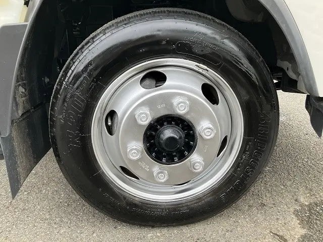 いすゞ エルフ TRG-NPR85AN(2WD)の写真25