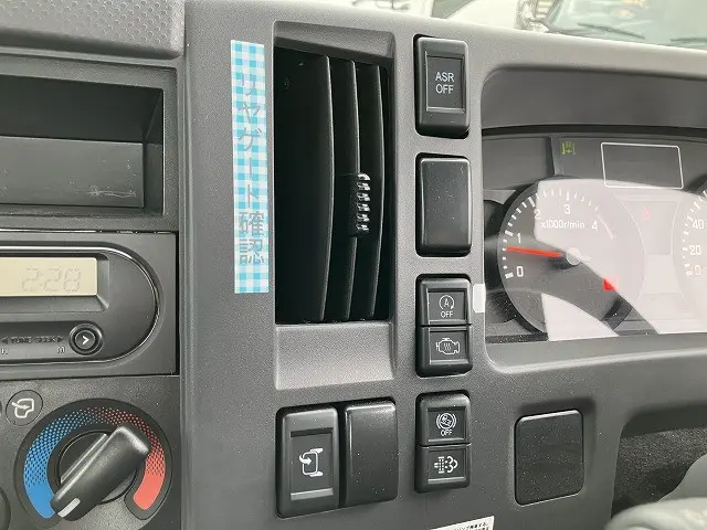 いすゞ エルフ TRG-NPR85AN(2WD)の写真39