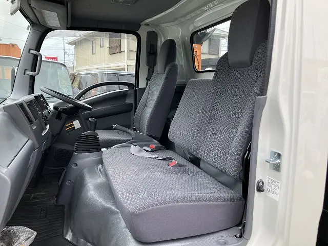 いすゞ エルフ TRG-NPR85AN(2WD)の写真43