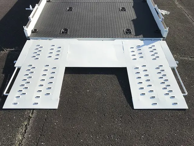 三菱 キャンター PA-FE83DGN(2WD)の写真17