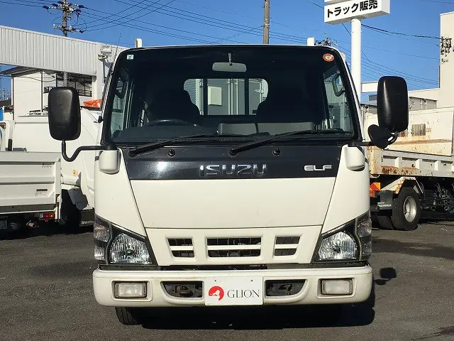 いすゞ エルフ KR-NHR69(2WD)の写真2