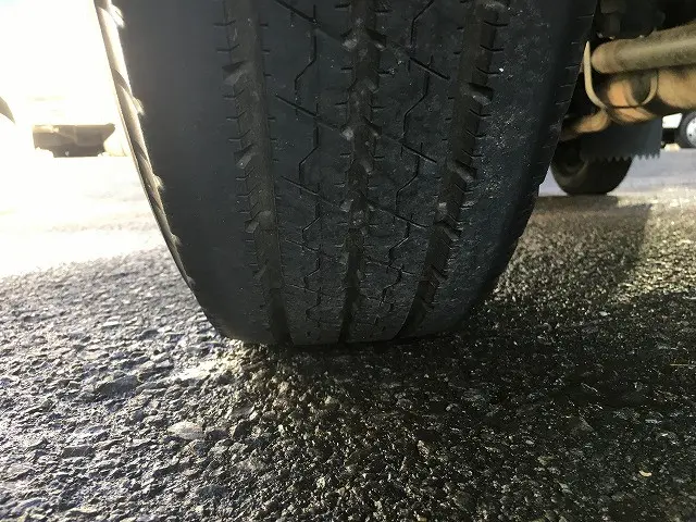 いすゞ エルフ KR-NHR69(2WD)の写真31