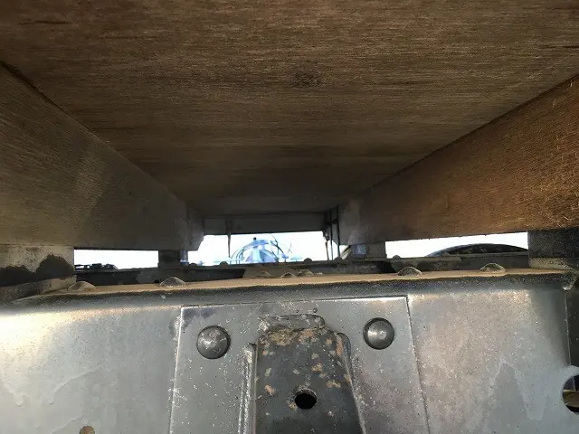 いすゞ エルフ KR-NHR69(2WD)の写真36