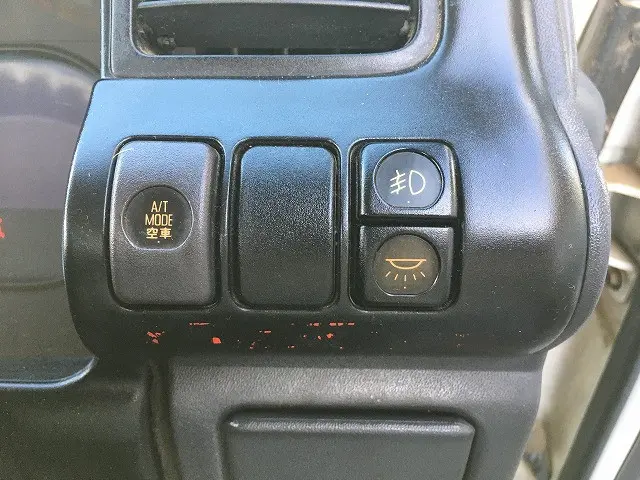 いすゞ エルフ KR-NHR69(2WD)の写真44