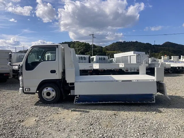 いすゞ フォワード TKG-NKR85AN(2WD)の写真11